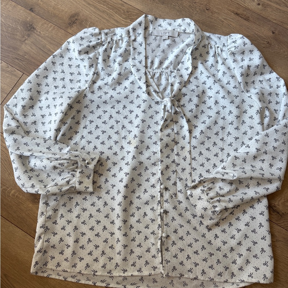 Bow Blouse- loft adorable tie neck bow blouse size Small